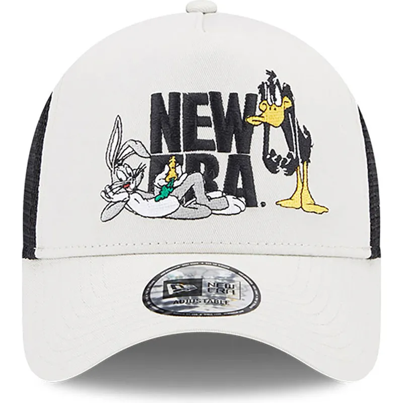 shapka-izvita-traker-bezhov-snapbek-a-frame-na-bugs-bunny-pato-lucas-looney-tunes-ot-new-era