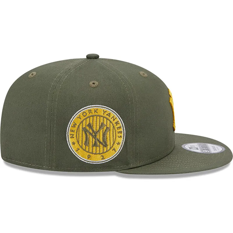 shapka-ploska-zelena-snapbek-9fifty-side-patch-na-new-york-yankees-mlb-ot-new-era shapka-ploska-zelena-snapbek-9fifty-side-patch-na-new-york-yankees-mlb-ot-new-era