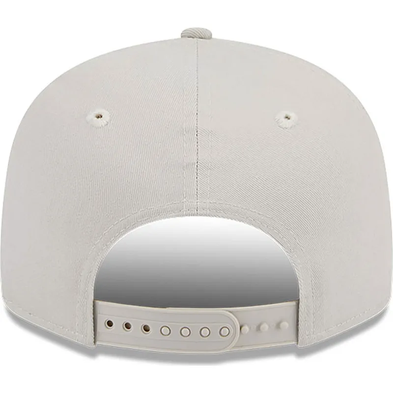 shapka-ploska-bezhov-snapbek-9fifty-side-patch-na-los-angeles-dodgers-mlb-ot-new-era shapka-ploska-bezhov-snapbek-9fifty-side-patch-na-los-angeles-dodgers-mlb-ot-new-era