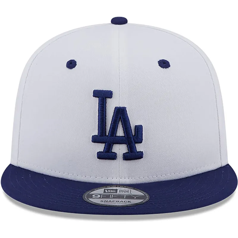 shapka-ploska-sinya-snapbek-9fifty-white-crown-patch-na-los-angeles-dodgers-mlb-ot-new-era
