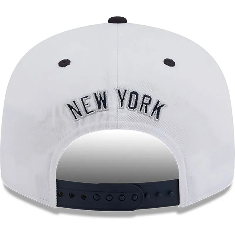 shapka-ploska-tmnosin-snapbek-9fifty-white-crown-patch-na-new-york-yankees-mlb-ot-new-era