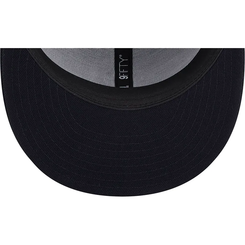shapka-ploska-tmnosin-snapbek-9fifty-repreve-na-new-york-yankees-mlb-ot-new-era