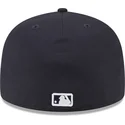 shapka-ploska-tmnosin-prilepnala-59fifty-team-outline-na-new-york-yankees-mlb-ot-new-era