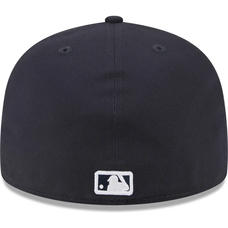 shapka-ploska-tmnosin-prilepnala-59fifty-team-outline-na-new-york-yankees-mlb-ot-new-era