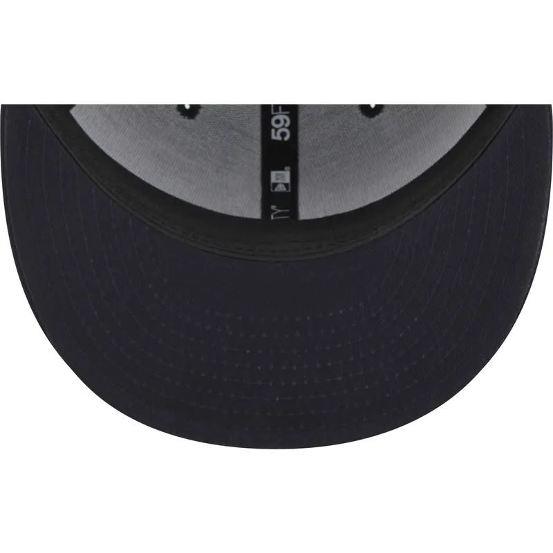 shapka-ploska-tmnosin-prilepnala-59fifty-team-outline-na-new-york-yankees-mlb-ot-new-era