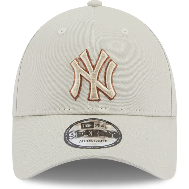 shapka-izvita-bezhov-reguliruem-9forty-team-outline-na-new-york-yankees-mlb-ot-new-era