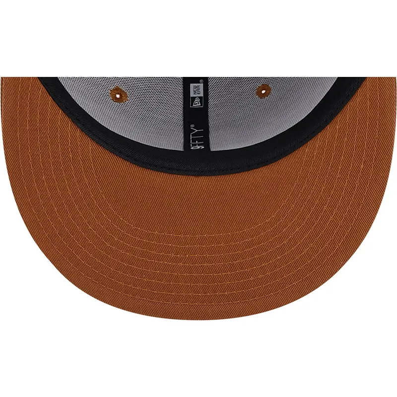 shapka-ploska-kafyav-snapbek-9fifty-league-essential-na-new-york-yankees-mlb-ot-new-era