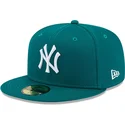 shapka-ploska-zelena-prilepnala-59fifty-league-essential-na-new-york-yankees-mlb-ot-new-era