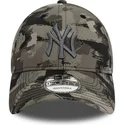 shapka-izvita-kamuflazh-reguliruem-9forty-all-over-print-painted-na-new-york-yankees-mlb-ot-new-era