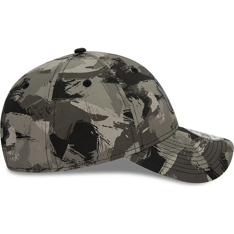 shapka-izvita-kamuflazh-reguliruem-9forty-all-over-print-painted-na-new-york-yankees-mlb-ot-new-era shapka-izvita-kamuflazh-reguliruem-9forty-all-over-print-painted-na-new-york-yankees-mlb-ot-new-era