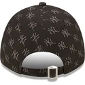 shapka-izvita-cherna-reguliruem-9forty-monogram-na-new-york-yankees-mlb-ot-new-era