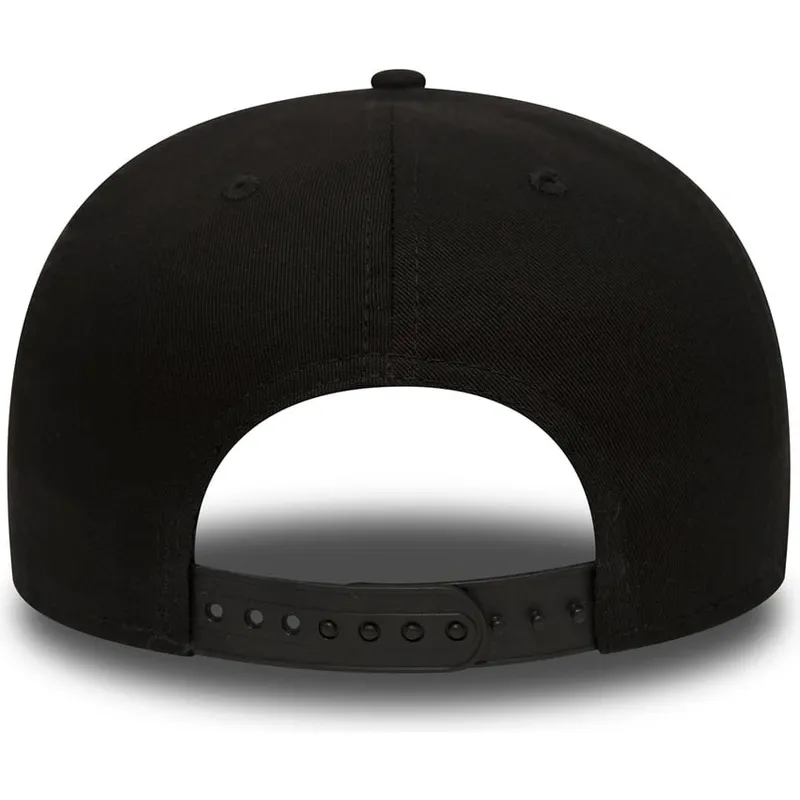 sort-flad-snapback-9fifty-black-on-black-kasket-fra-new-york-yankees-mlb-af-new-era