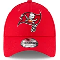 shapka-izvita-chervena-reguliruem-9forty-na-tampa-bay-buccaneers-nfl-ot-new-era