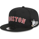 shapka-ploska-cherna-snapbek-9fifty-post-up-pin-na-boston-red-sox-mlb-ot-new-era
