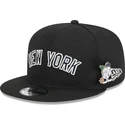 shapka-ploska-cherna-snapbek-9fifty-post-up-pin-na-new-york-yankees-mlb-ot-new-era