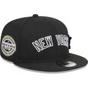 shapka-ploska-cherna-snapbek-9fifty-post-up-pin-na-new-york-yankees-mlb-ot-new-era