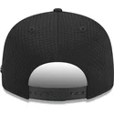shapka-ploska-cherna-snapbek-9fifty-post-up-pin-na-new-york-yankees-mlb-ot-new-era