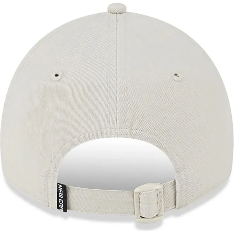 shapka-izvita-bezhov-reguliruem-9twenty-mini-na-new-york-yankees-mlb-ot-new-era