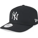 new-era-new-york-yankees-mlb-a-frame-foil-pack-schwarze-snapback-kappe-mit-gebogenem-schirm