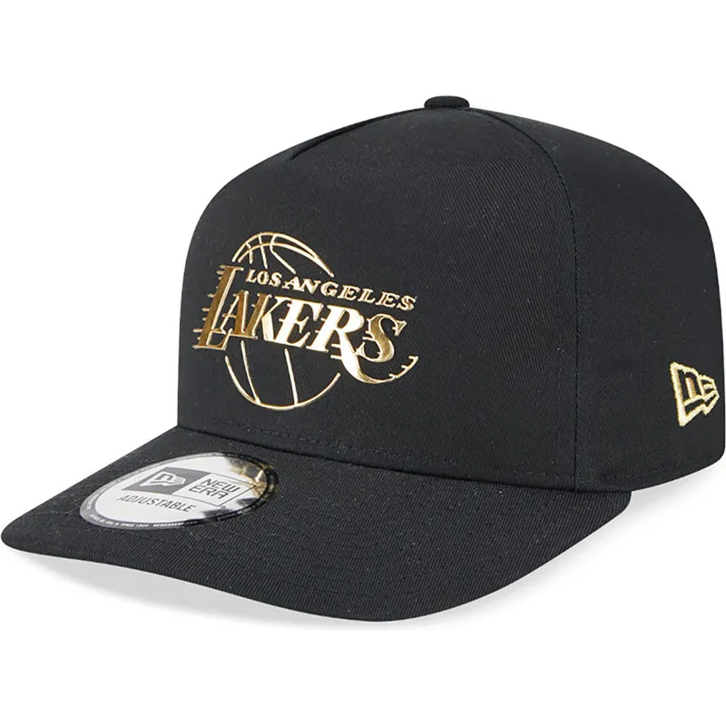 shapka-izvita-cherna-snapbek-a-frame-foil-pack-na-los-angeles-lakers-nba-ot-new-era