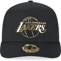 shapka-izvita-cherna-snapbek-a-frame-foil-pack-na-los-angeles-lakers-nba-ot-new-era