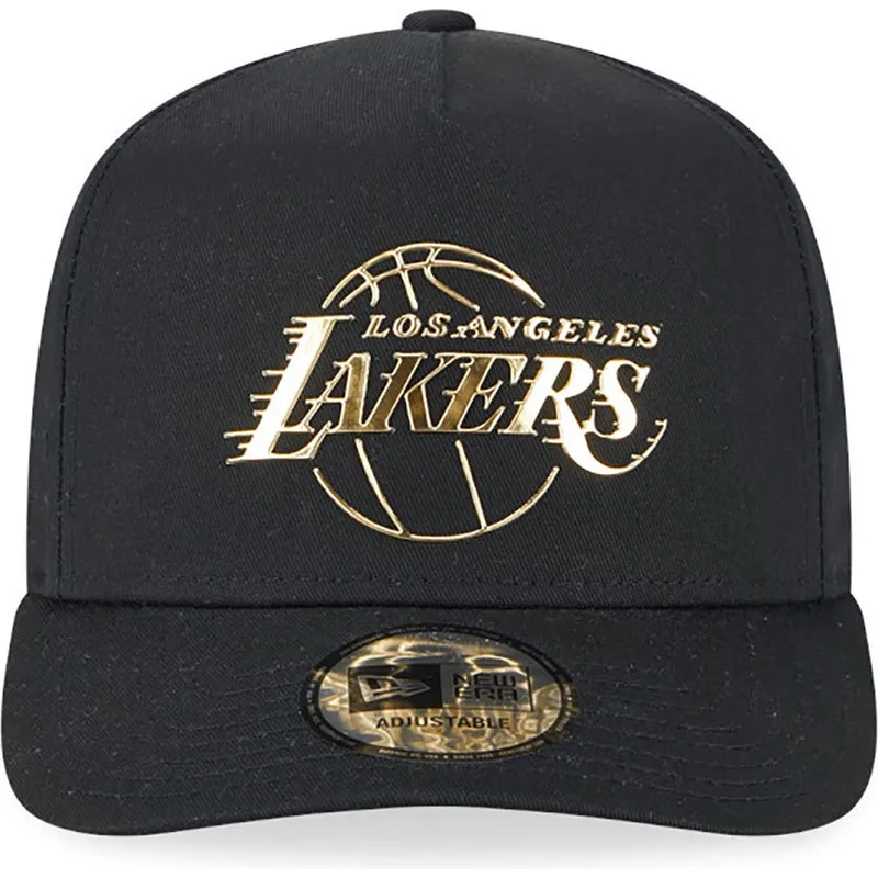 shapka-izvita-cherna-snapbek-a-frame-foil-pack-na-los-angeles-lakers-nba-ot-new-era