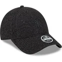 new-era-9forty-hypertexture-verstellbare-schwarze-kappe-mit-gebogenem-schirm-und-schwarzem-logo-fur-damen-new-york-yankees-mlb