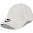 casquette-courbee-beige-ajustable-pour-femme-9forty-hypertexture-new-york-yankees-mlb-new-era