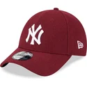 shapka-izvita-chervena-reguliruem-9forty-essential-melton-wool-na-new-york-yankees-mlb-ot-new-era