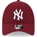 shapka-izvita-chervena-reguliruem-9forty-essential-melton-wool-na-new-york-yankees-mlb-ot-new-era