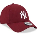 shapka-izvita-chervena-reguliruem-9forty-essential-melton-wool-na-new-york-yankees-mlb-ot-new-era