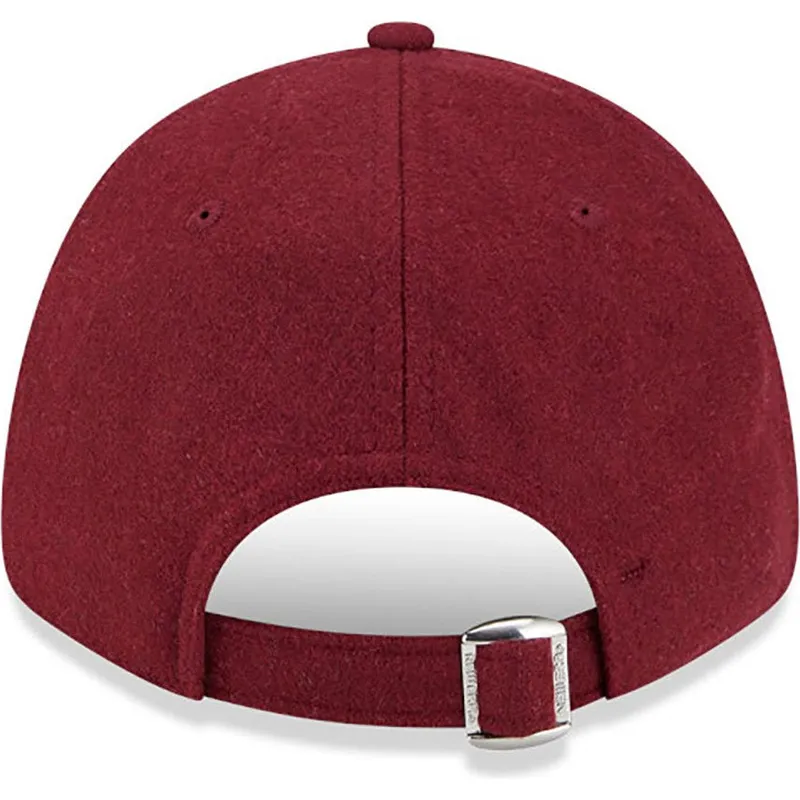 shapka-izvita-chervena-reguliruem-9forty-essential-melton-wool-na-new-york-yankees-mlb-ot-new-era