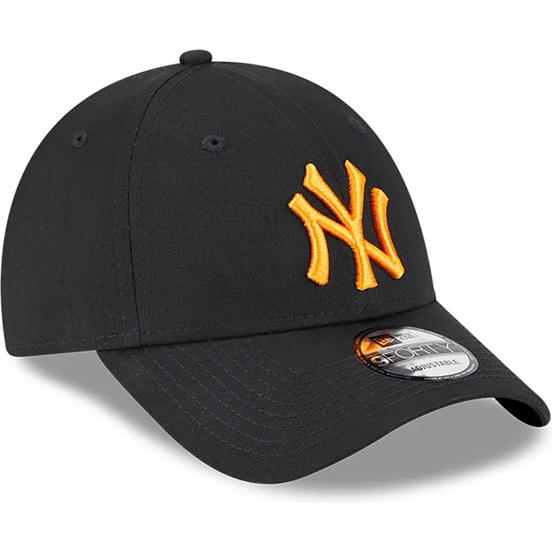 shapka-izvita-cherna-reguliruem-9forty-league-essential-na-new-york-yankees-mlb-ot-new-era