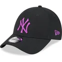 shapka-izvita-cherna-reguliruem-9forty-league-essential-na-new-york-yankees-mlb-ot-new-era