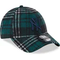 verstellbare-grune-gebogene-kappe-mit-blauem-logo-9forty-check-der-new-york-yankees-mlb-von-new-era