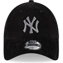 verstellbare-schwarze-curved-cap-9forty-wide-cord-der-new-york-yankees-mlb-von-new-era