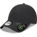 shapka-izvita-cherna-reguliruem-9forty-repreve-outline-na-new-york-yankees-mlb-ot-new-era