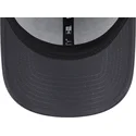 shapka-izvita-siv-reguliruem-9forty-metallic-na-new-york-yankees-mlb-ot-new-era