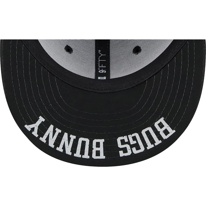 shapka-ploska-siv-snapbek-9fifty-na-bugs-bunny-looney-tunes-ot-new-era