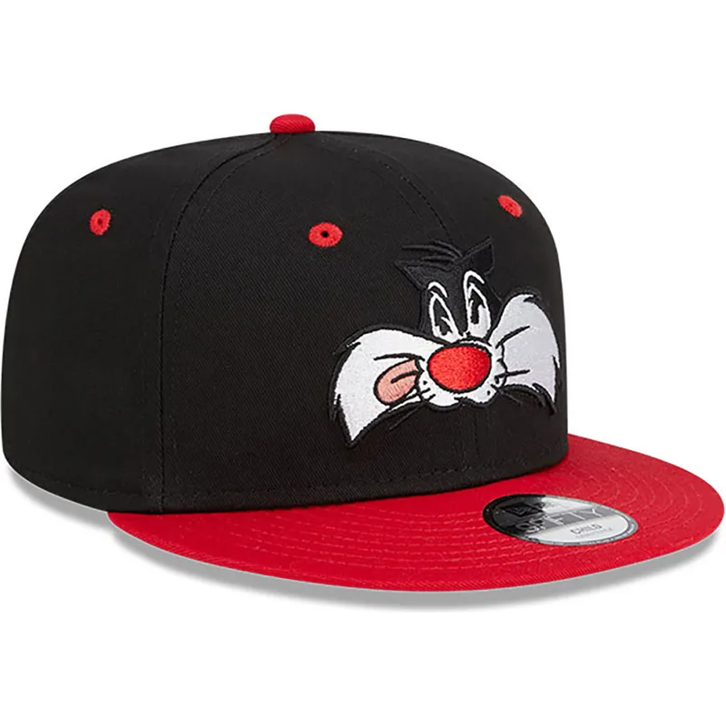 shapka-ploska-cherna-snapbek-9fifty-na-silvestre-looney-tunes-ot-new-era