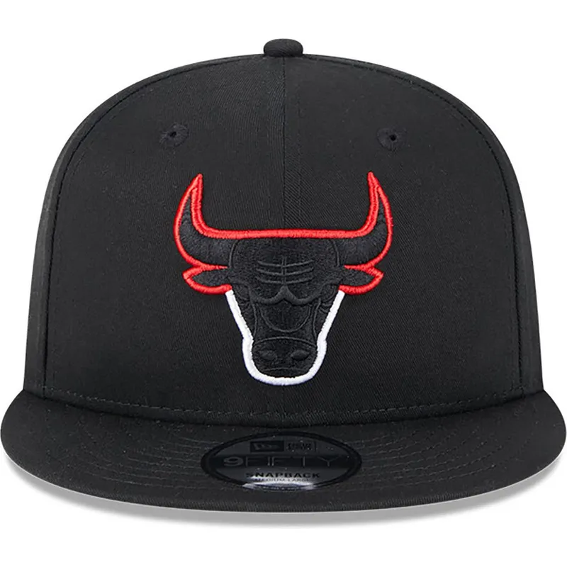 shapka-ploska-cherna-snapbek-9fifty-split-na-chicago-bulls-nba-ot-new-era