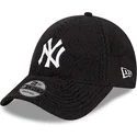 shapka-izvita-cherna-reguliruem-9forty-teddy-na-new-york-yankees-mlb-ot-new-era