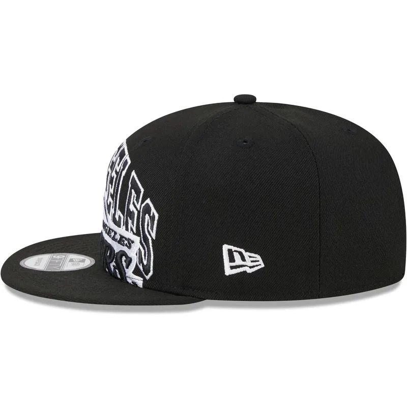 shapka-ploska-cherna-snapbek-9fifty-tip-off-2023-na-los-angeles-lakers-nba-ot-new-era