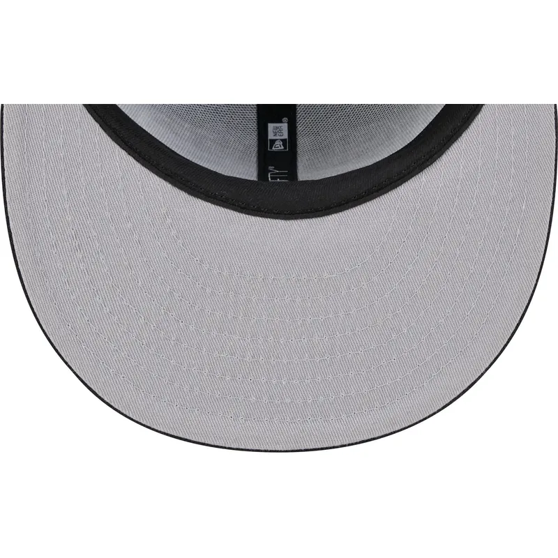shapka-ploska-cherna-snapbek-9fifty-tip-off-2023-na-los-angeles-lakers-nba-ot-new-era