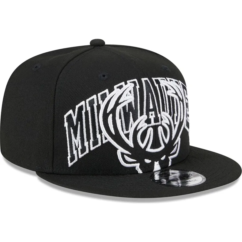 shapka-ploska-cherna-snapbek-9fifty-tip-off-2023-na-milwaukee-bucks-nba-ot-new-era