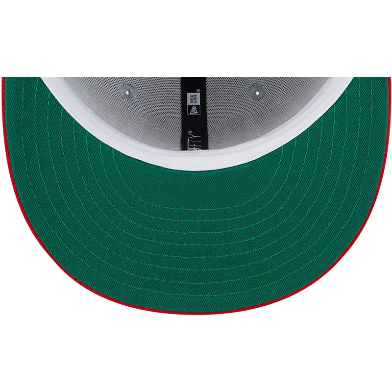 shapka-ploska-siv-snapbek-9fifty-tip-off-2023-na-chicago-bulls-nba-ot-new-era