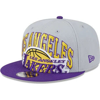 New Era Плоска Козирка 9FIFTY Tip Off 2023 Los Angeles Lakers NBA Сива и Лилава Шапка с Тик-Так Закопчаване