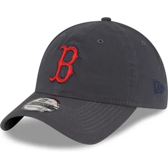 Verstellbare graue Kappe mit gebogenem Schirm und rotem Logo 9TWENTY Core Classic der Boston Red Sox MLB von New Era
