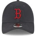 graue-verstellbare-curved-cap-mit-rotem-logo-9twenty-core-classic-der-boston-red-sox-mlb-von-new-era