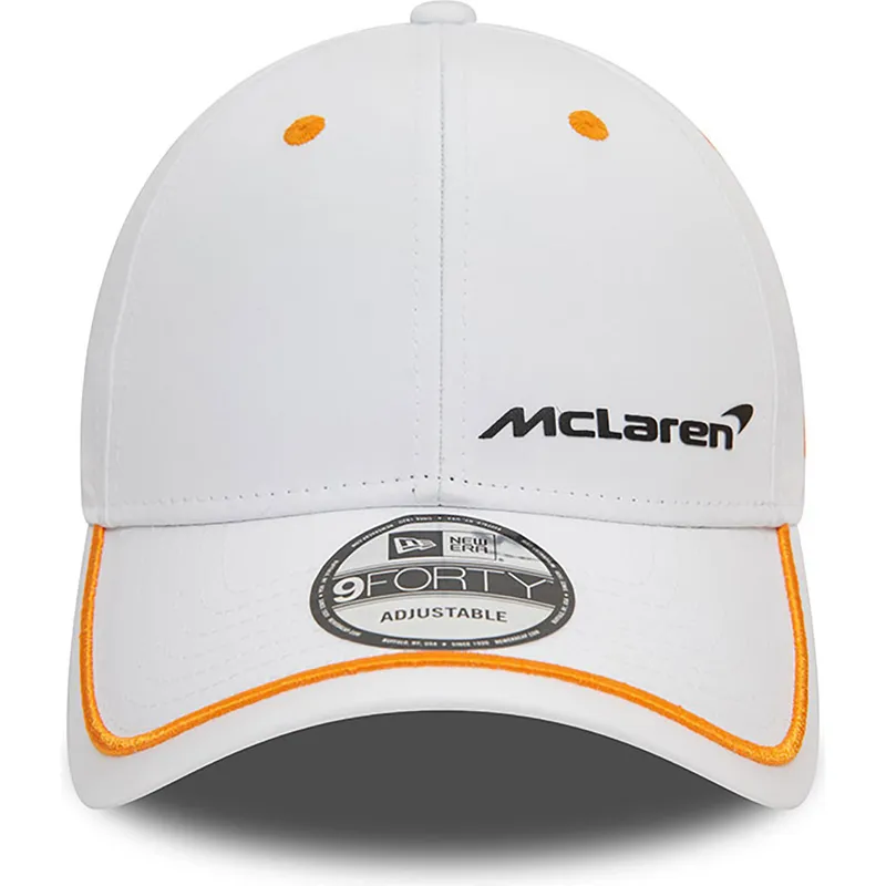 shapka-izvita-byala-reguliruem-9forty-contrast-piping-na-mclaren-racing-formula-1-ot-new-era